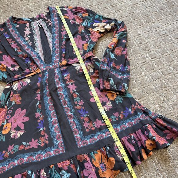 Floral V-Neck Long Sleeve Dress - Picture 8 of 11